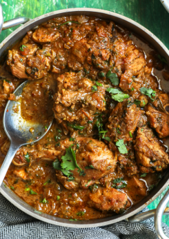 CHICKEN CURRY